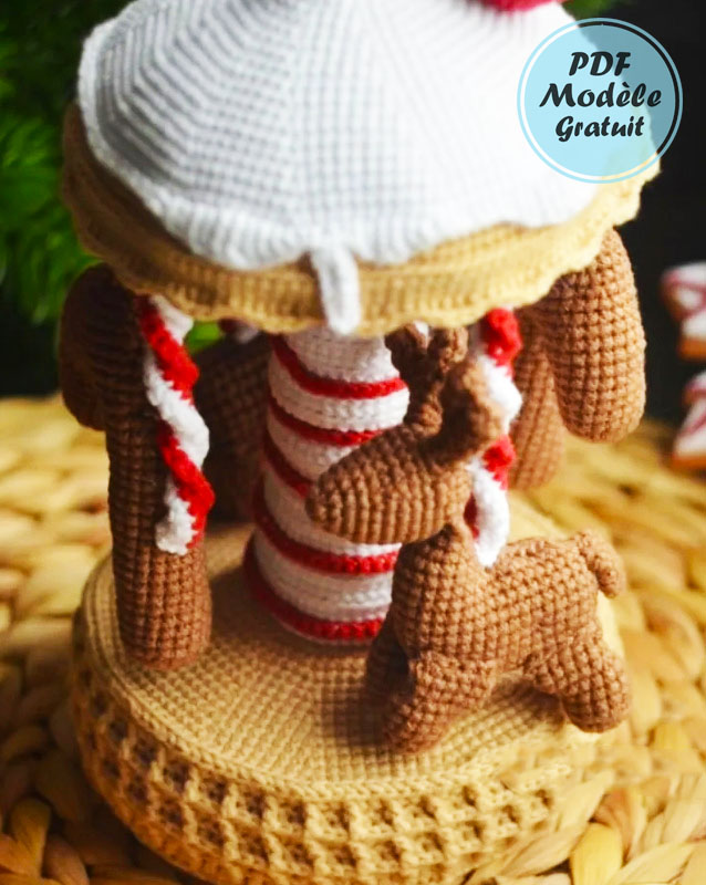 Cerf de Noël Amigurumi PDF Patron Gratuit (2)