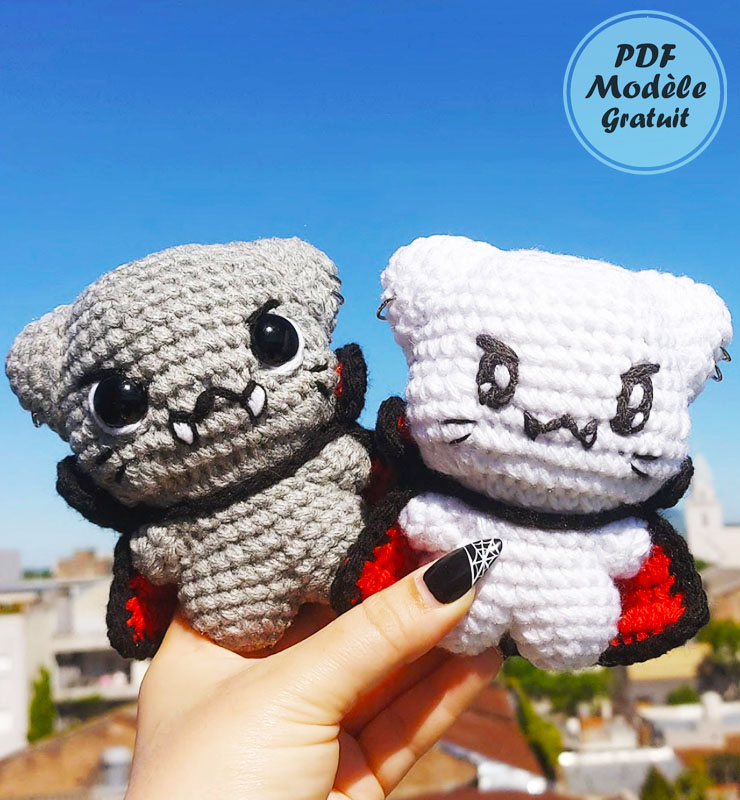 Modèle gratuit de porte-clés Chat Dracula au crochet (2)