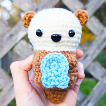 BébéLoutre au Crochet PDF Patron Tuto Gratuit (1)