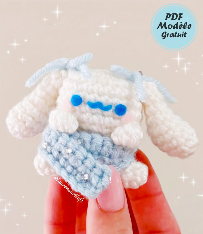 Mini Cinnamoroll avec écharpe Modèle Gratuit au Crochet (1)
