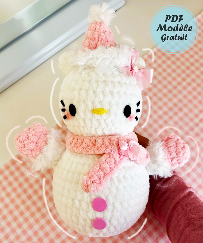 Amigurumi Hello Kitty Bonhomme de Neige Modèle Gratuit (2)