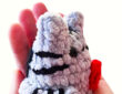 Pusheen le Chat Porte-clés au Crochet Modèle Gratuit (1)