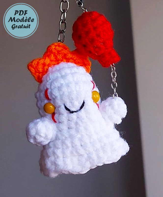 Fantôme avec Ballon Porte-clés au Crochet Modèle Gratuit (2)