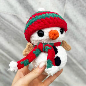 Bonhomme de Neige Potelé Amigurumi PDF Gratuit (1)
