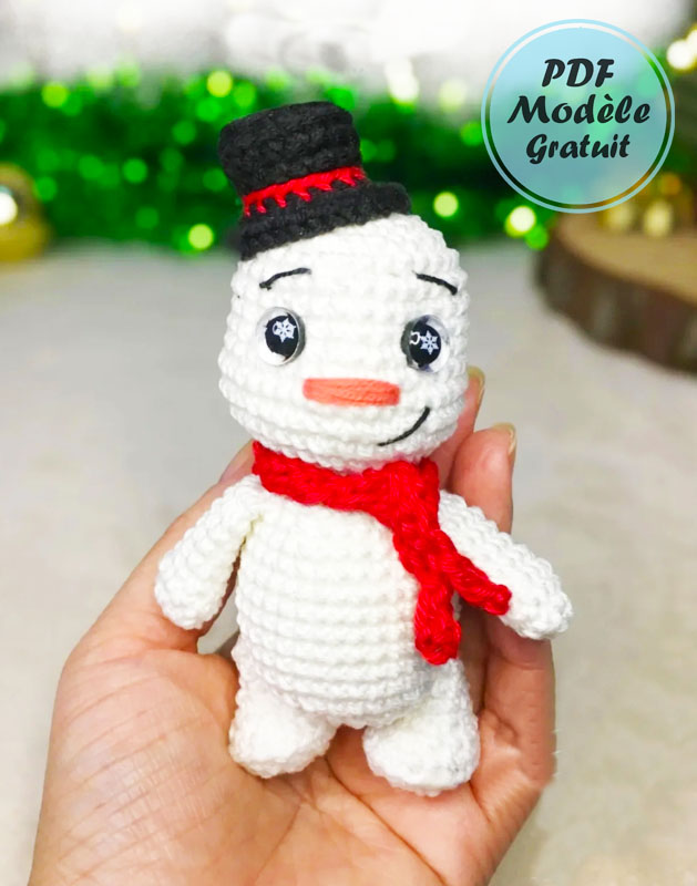 Bonhomme de neige Ornement au Crochet Patron Gratuit (1)