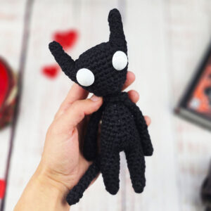 Terreur Nocturne Poupée au crochet Modèle gratuit (1)