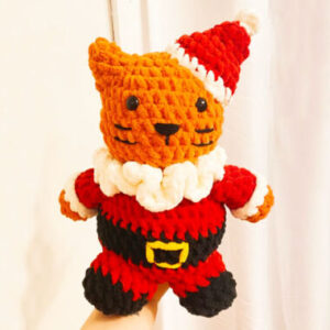 Chat avec les Griffes du Père Noël Amigurumi Patron Gratuit (2)