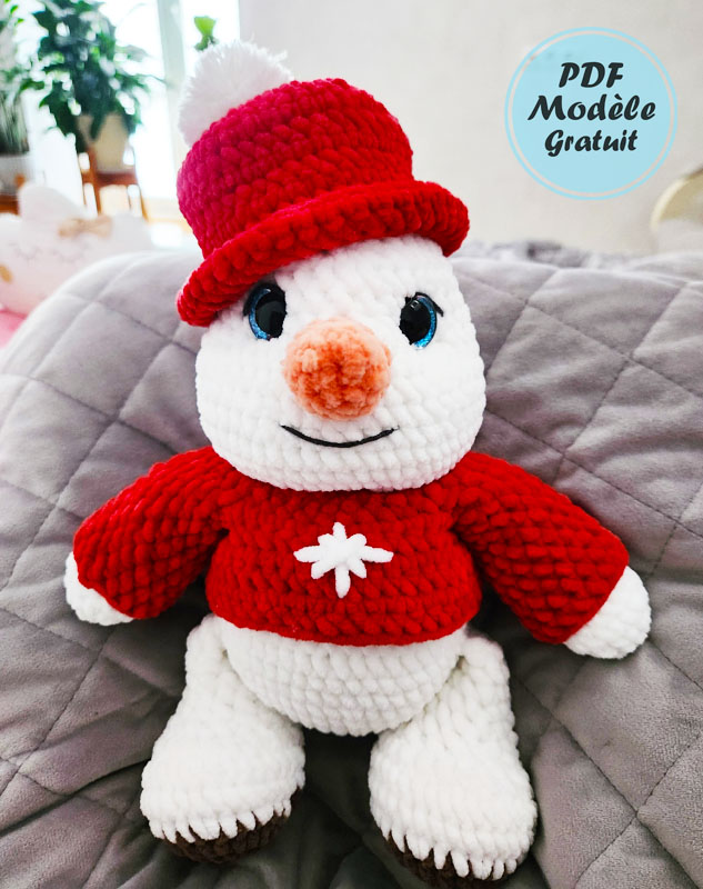 Bonhomme de Neige en Costume de Noël Amigurumi (2)