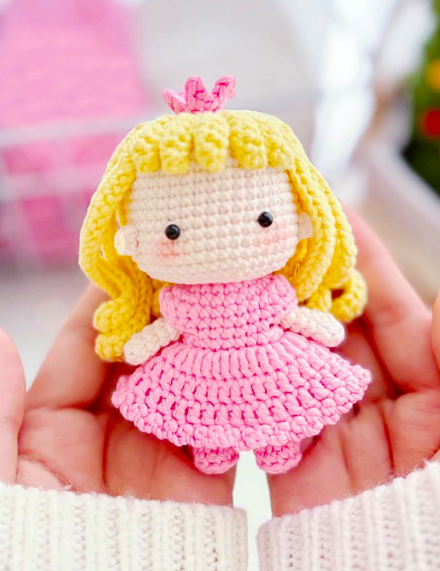 Poupée Aurora La Belle au Bois Dormant Amigurumi Patron (2)