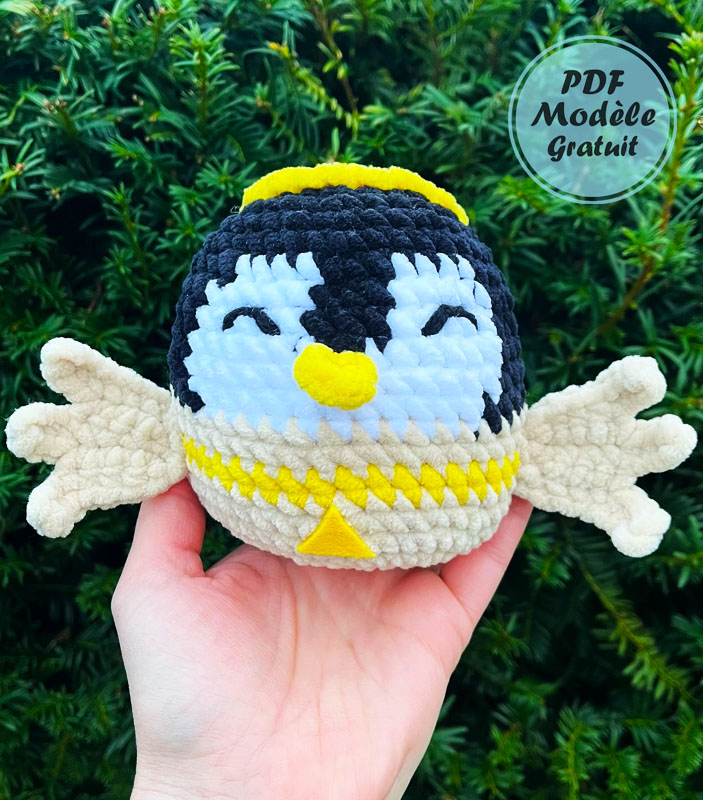 Ornement Petit Pingouin au Crochet Modèle Tuto Gratuit (1)