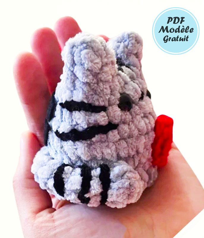 Pusheen le Chat Porte-clés au Crochet Modèle Gratuit (1)